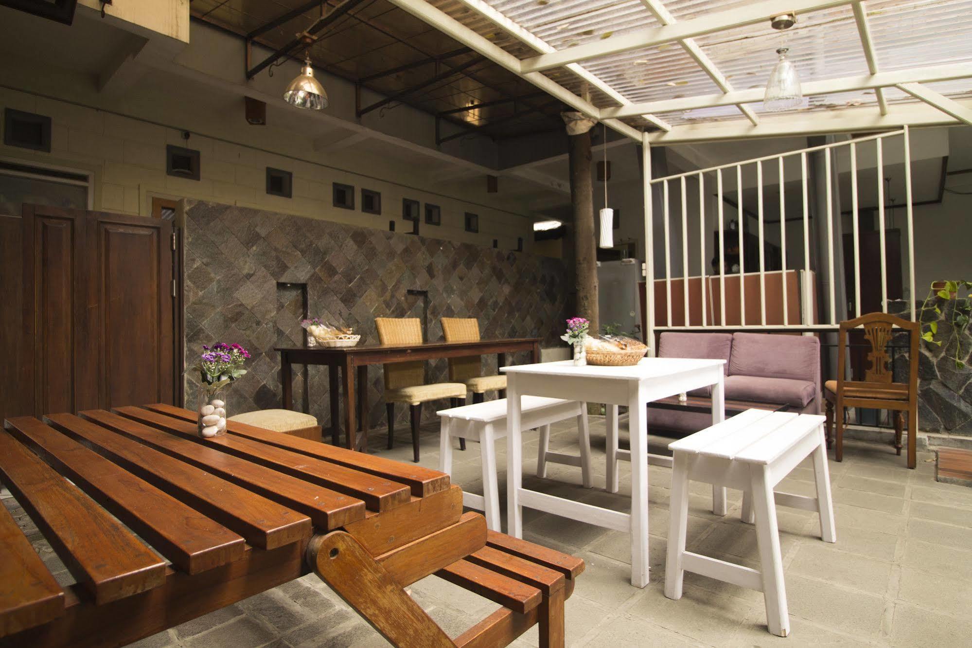 Reddoorz @ Setrasari Bandung Exterior foto